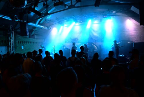 Comunidad Rock y Atok concretan alianza para llevar bandas de metal a Alemania